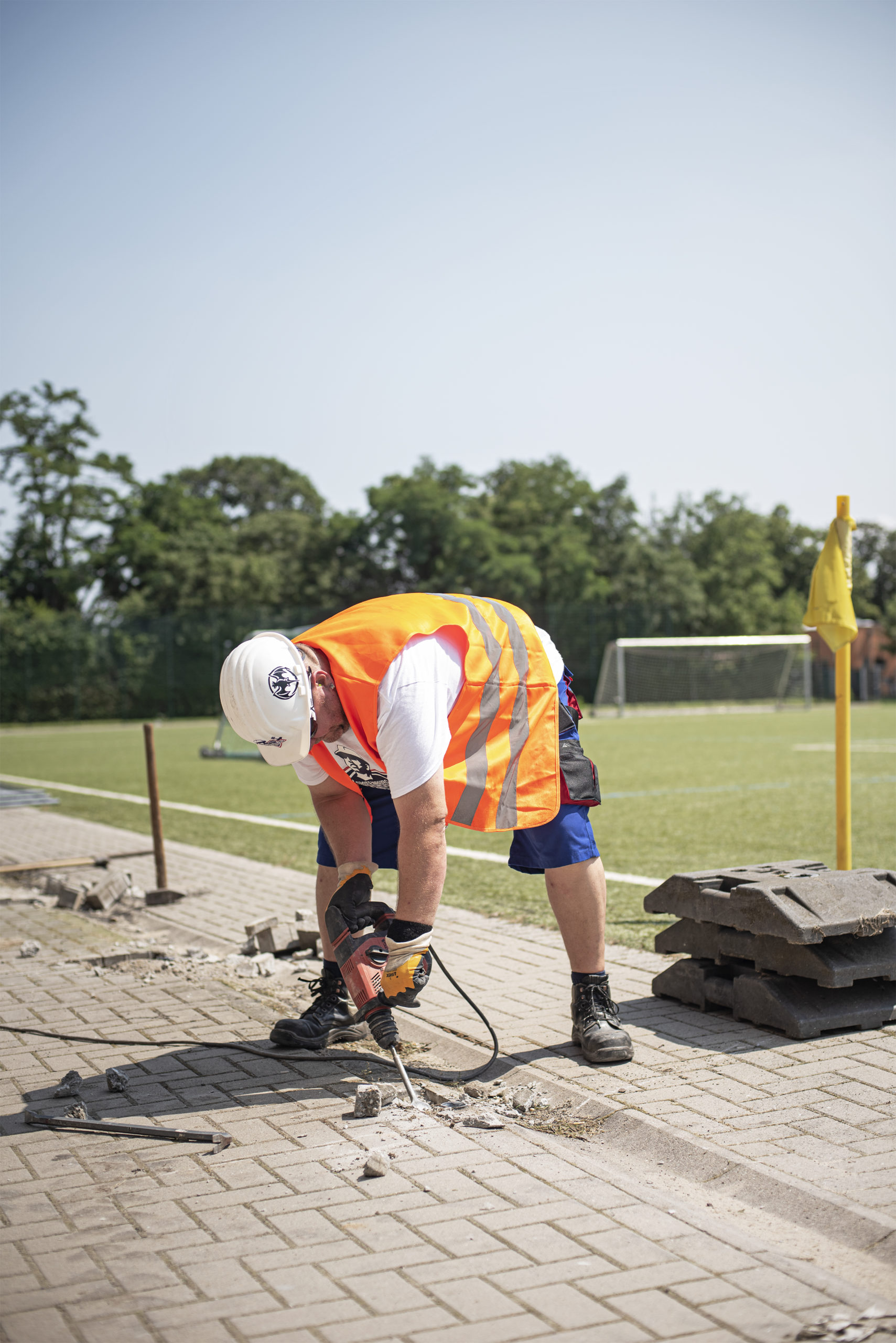 Rund 450 engagierte KFC-Fans wollen mit ihrer Initiative „Grotenburg-Supporters“ den Ruf ihres Vereins verbessern und dem Krefelder Profifußball wieder ein eigenes Wohnzimmer geben.