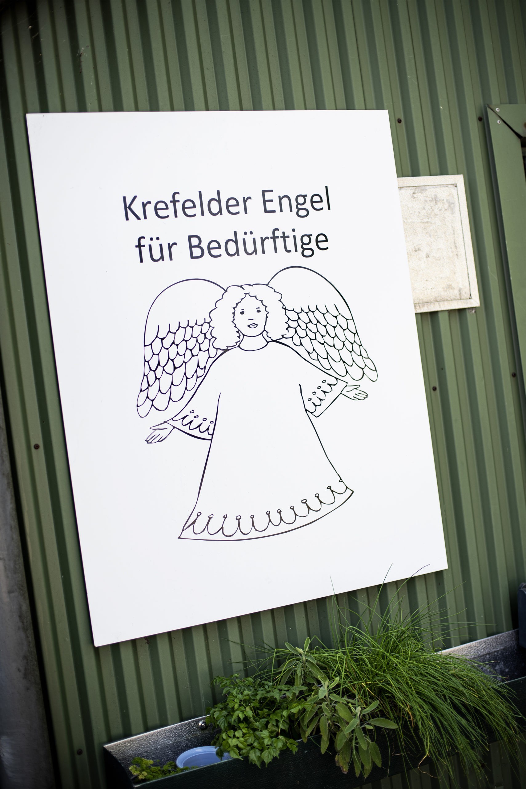 Als Krefelder Engel kümmern sich Bernd und Regina Oertel um die Versorgung wohnungsloser und verarmter Menschen mit Lebensmitteln und Hygieneartikeln.