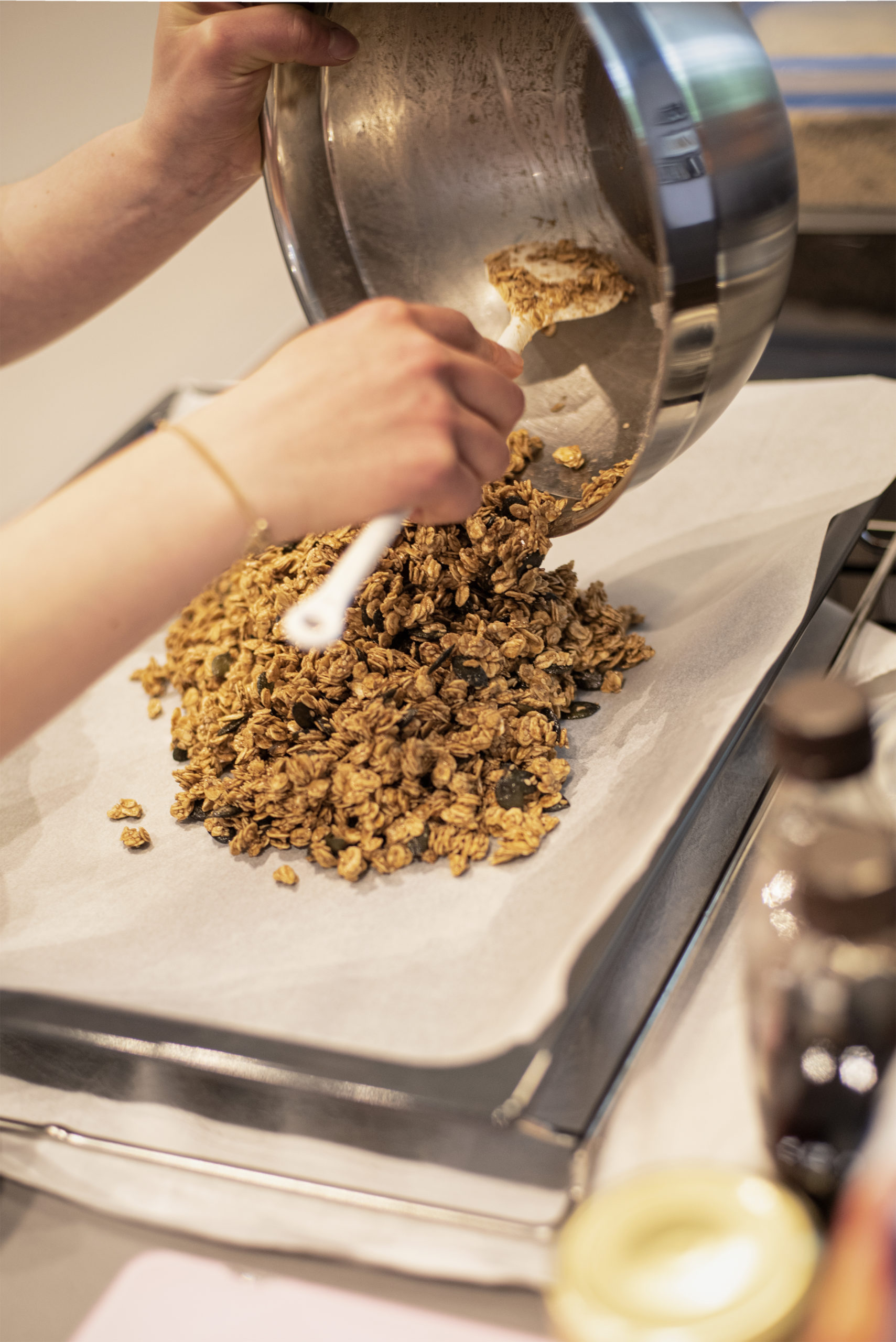 Die 19-Jährige Sophie Pulm hat mit Solskin ihre eigene gesunde Müsli-Marke entwickelt, die ohne raffinierten Zucker auskommt.